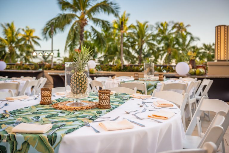 Hyatt-Regency-Waikiki-Na-Lea-Terrace-Sunset-Banquet